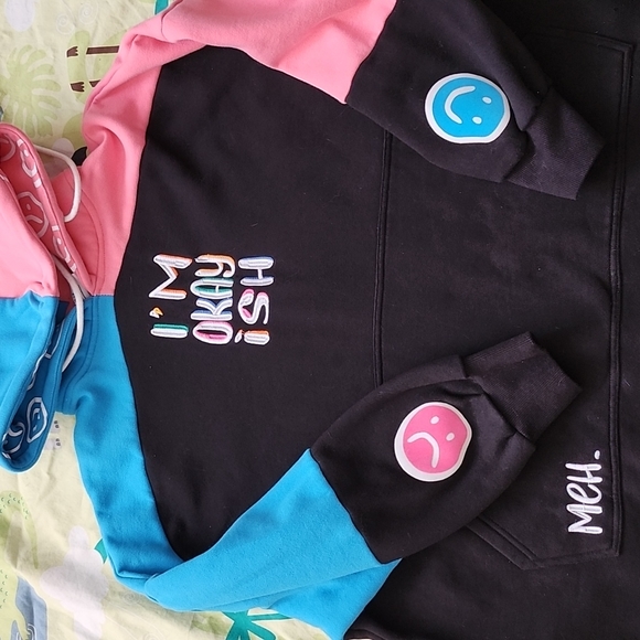 Celinaspookyboo oversized hoodie - Picture 2 of 6